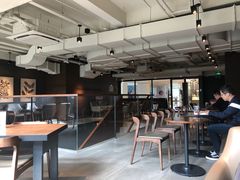 -星巴克(杭州湖滨银泰E区店)