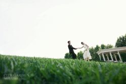 -城市花园婚纱摄影
