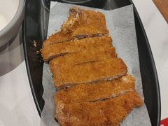 馋嘴炸猪排-馋三尺蟹粉小笼(人民广场店)