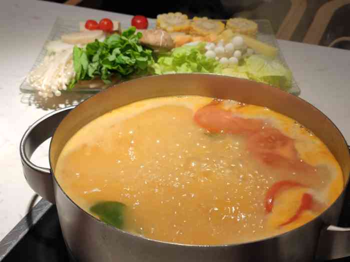 泰香柠(射洪店)-"射洪第一家泰式餐厅打卡!位置就在滨江河畔.