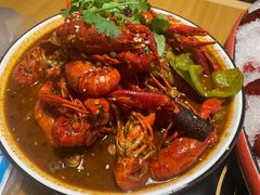 -虾弄弄海派小龙虾·牛羊蝎子火锅