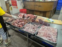 -标记美食新鲜猪杂(兴南大道店)