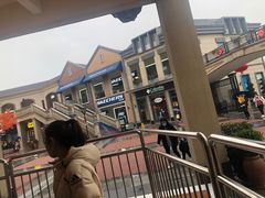 -王府井奥莱临潼小镇(临潼店)