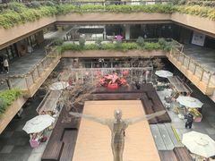 -瑞虹新天地月亮湾