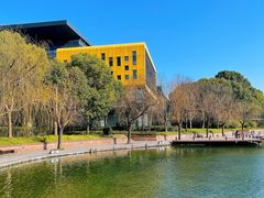 -金桥现代产业园区-停车场