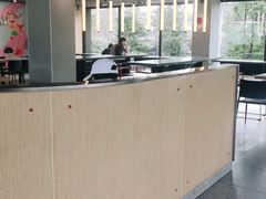 -麦当劳(国际社区店)