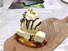 等叫芝士方块开心果华夫塔-娜娜家·Nana's restaurant(国金汇店)