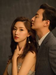 -雪中彩影婚纱摄影·微光艺术中心