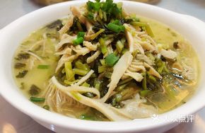 Braised Beef Tripe with Pickled Mustard Greens