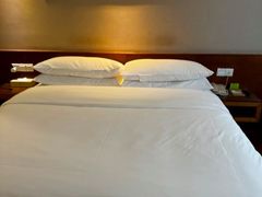 -维也纳智好酒店(深圳罗湖口岸国贸火车站店)