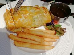 酥皮扒-開籠雀冰室(同和金铂店)