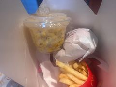 -麦当劳(乳山路店)