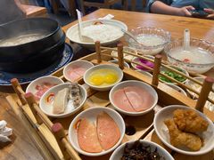 -双桥园·云南过桥米线(古城南门店)