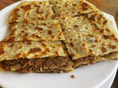 猪肉千层饼-溢心园香河肉饼总店