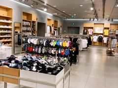 -H&M(华润万象城店)