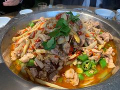 -兔行天下-鸿鹤鲜锅兔(中海国际店)