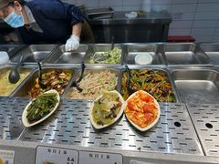 -荟选餐饮徐家汇社区食堂(徐虹北路店)