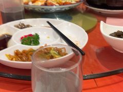 -荣誉海鲜酒楼(海湾店)