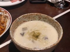 黄鱼煨面-杭州西子湖四季酒店·金沙厅