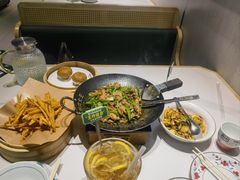 -费大厨辣椒炒肉(沙河万达店)