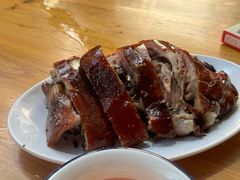 -四更周店烤乳猪