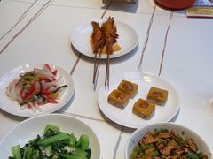 -阿瓦山寨·湘菜现炒·剁椒鱼头王(咸阳总店)