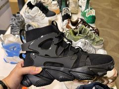 -上海跨国采购会展中心