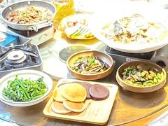 -黄泥岗·地道湖北菜(奥特莱斯店)