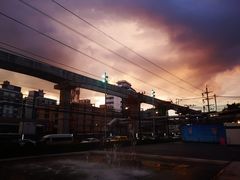 -席娜卡琳火车铁道夜市