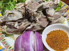 手抓羊肉-伊犁羊杂馆