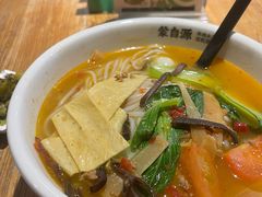 -蒙自源米线大王(东站店)