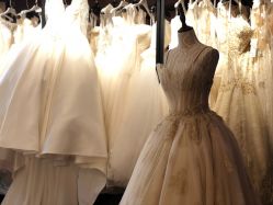 点击看大图 -拉瑞娜LaReine婚纱礼服高级定制