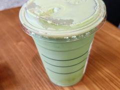 -星巴克(上海虹桥新天地二店)