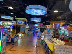 -卡通尼乐园(荟聚中心店)