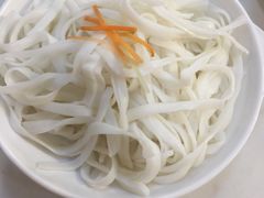 河粉-三头牛·潮汕牛肉生蚝火锅 (夏湾店)