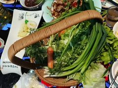 -路边边.炒菜烧烤.音乐餐厅(良乡长虹店)