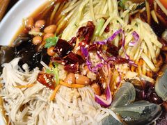 -万里闯关东铁锅炖菜馆(高新旗舰店)