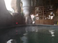 -中华郡温泉