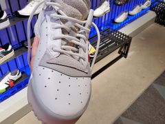 -阿迪达斯(武林银泰三叶草店)