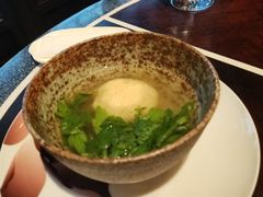 文蛤白糕菊花脑鸡汤-杭州西子湖四季酒店·金沙厅