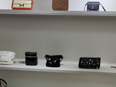 -万物奢潮中古奢侈品(青岛店)