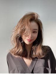 -BULB STUDIO 巴柏明星发型工作室