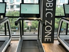 -Liking Fit24小时智能健身(金汇路韩国街店)
