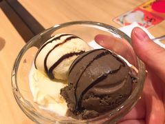 -必胜客(WOW中心城店)