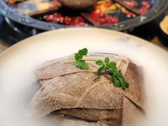 -渝嘴小老弟老火锅(华新村店)