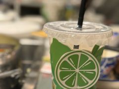 -尚尚仙·酸汤猪手·猪肚鸡火锅(华联万柳购物中心店)