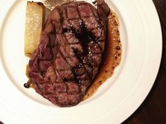 -恰餐厅及酒吧 CHAR Bar & Grill (北京丽都皇冠假日店)