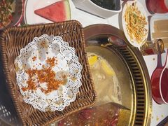 -欠火锅·水牛毛肚·团建聚餐·生日宴(何山路店)