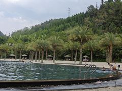 -腾冲洞山温泉村