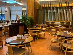 -华邑酒店·鲜艳全日自助餐厅
